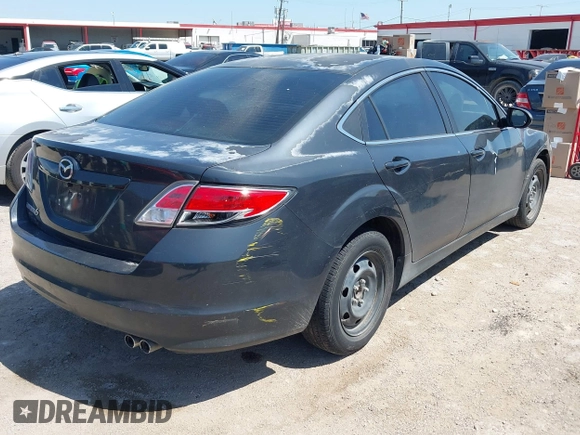 2013 Mazda 6 i Sport with VIN 1YVHZ8BH9D5M11992, listed as a IAAI auction lot 42047797 with 195,395 mi miles. Bid and sale history available at carsss.com. Image 4.