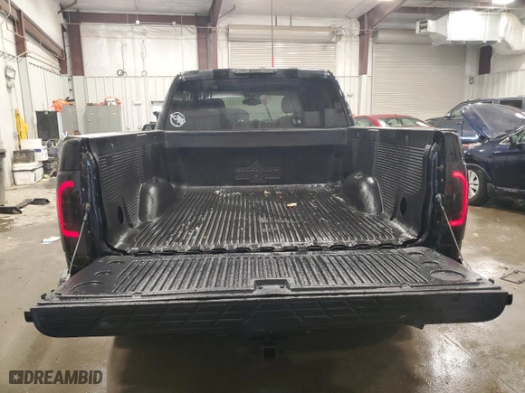 2008 Chevrolet Silverado 1500 LT w/1LT with VIN 2GCEK13M681101175, listed as a Copart auction lot 88976105 with 198,026 mi miles and Non Repairable. Bid and sale history available at carsss.com. Image 6.