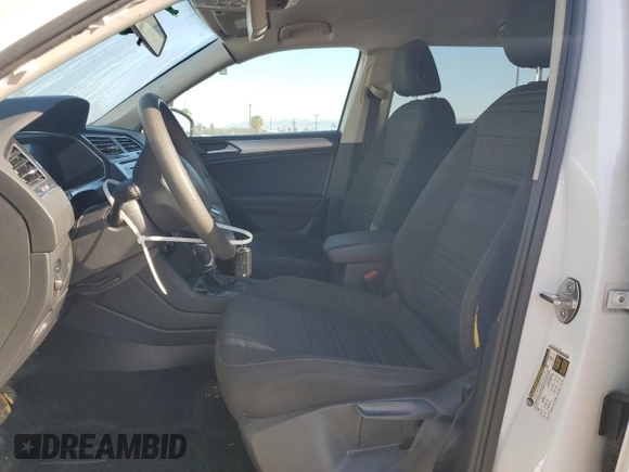 2022 Volkswagen Tiguan S with VIN 3VV1B7AXXNM120171, listed as a Copart auction lot 55880305 with 49,830 mi miles and Salvage title. Bid and sale history available at DreamBid. Image 7.