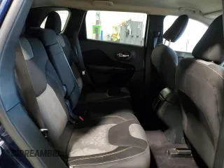 2016 Jeep Cherokee Sport с VIN 1C4PJLAB0GW201126, выставлен на аукционе Copart как лот 55944525 с пробегом 130 580 миль миль и Списание • Salvage title. История ставок и продаж доступна на DreamBid. Изображение 11.
