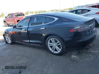2015 Tesla Model S 85D with VIN 5YJSA1S29FF084680, listed as a Copart auction lot 51488045 with 116,690 mi miles and Salvage Title. Bid and sale history available at carsss.com. Image 2.