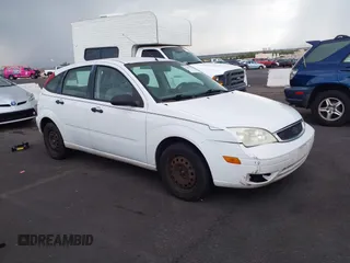 2005 Ford Focus S with VIN 3FAFP37N15R118435, listed as a IAAI auction lot 42671624 with 113,226 mi miles and . Bid and sale history available at DreamBid. Image 1.
