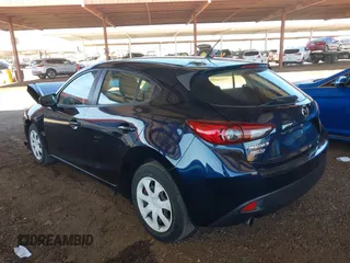 2014 Mazda 3 i Sport with VIN JM1BM1K75E1189548, listed as a IAAI auction lot 41882969 with 138,831 mi miles and . Bid and sale history available at carsss.com. Image 3.
