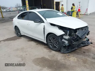 2020 Kia Forte GT-Line z VIN 3KPF34ADXLE146055, wystawiony jako IAAI lot #42025935 z przebiegiem 79 107 mil mil oraz . Historia ofert i sprzedaży dostępna na DreamBid. Obrazek 1.