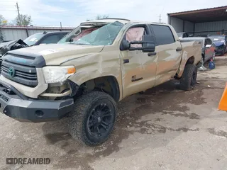 2017 Toyota Tundra 4WD SR5 with VIN 5TFDW5F16HX631528, listed as a IAAI auction lot 41829506 with 0 mi miles. Bid and sale history available at carsss.com. Image 17.