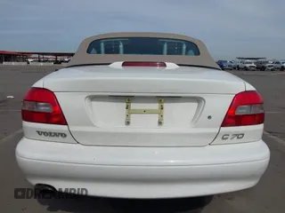 2000 Volvo C70 with VIN YV1NC53D7YJ011411, listed as a IAAI auction lot 41578675 with 63,978 mi miles. Bid and sale history available at carsss.com. Image 16.