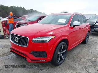 2016 Volvo XC90 T6 R-Design z VIN YV4A22PM7G1054741, wystawiony jako IAAI lot #41734147 z przebiegiem 153 702 mil mil oraz . Historia ofert i sprzedaży dostępna na DreamBid. Obrazek 2.