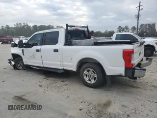2017 Ford F-250 XL with VIN 1FT7W2A68HEC80552, listed as a Copart auction lot 45346095 with 142,720 mi miles and Salvage title. Bid and sale history available at DreamBid. Image 2.