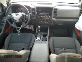 2022 Nissan Frontier SV z VIN 1N6ED1EJ2NN644110, wystawiony jako Copart lot #56389655 z przebiegiem 32 812 mil mil oraz Szkoda całkowita • Salvage title. Historia ofert i sprzedaży dostępna na DreamBid. Obrazek 8.