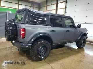 2021 Ford Bronco z VIN 1FMEE5DHXMLA92853, wystawiony jako Copart lot #51822135 z przebiegiem 34 894 mil mil oraz Szkoda całkowita • Salvage title. Historia ofert i sprzedaży dostępna na DreamBid. Obrazek 3.