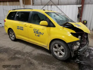 2014 Toyota Sienna LE AAS with VIN 5TDKK3DC4ES456273, listed as a Copart auction lot 88770295 with 267,260 mi miles and Salvage Title. Bid and sale history available at carsss.com. Image 4.