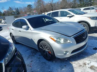 2013 Infiniti M z VIN JN1BY1AR6DM602407, wystawiony jako IAAI lot #41617455 z przebiegiem 99 195 mil mil oraz . Historia ofert i sprzedaży dostępna na DreamBid. Obrazek 13.