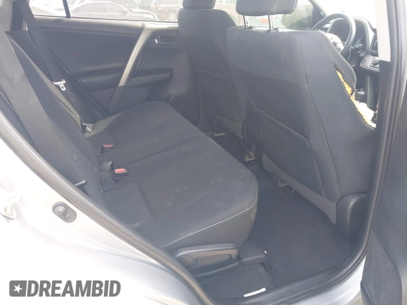 2018 Toyota RAV4 XLE z VIN 2T3WFREV5JW466294, wystawiony jako IAAI lot #41841436 z przebiegiem 132 150 mil mil oraz . Historia ofert i sprzedaży dostępna na DreamBid. Obrazek 8.
