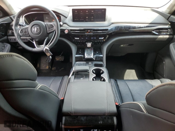 2024 Acura MDX Advance with VIN 5J8YE1H83RL034080, listed as a Copart auction lot 57680315 with 27,749 mi miles and Salvage title. Bid and sale history available at DreamBid. Image 8.