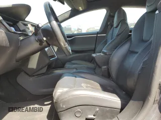 2020 Tesla Model S Long Range с VIN 5YJSA1E23LF350976, выставлен на аукционе Copart как лот 52536265 с пробегом 68 072 миль миль и Списание • Salvage title. История ставок и продаж доступна на DreamBid. Изображение 7.