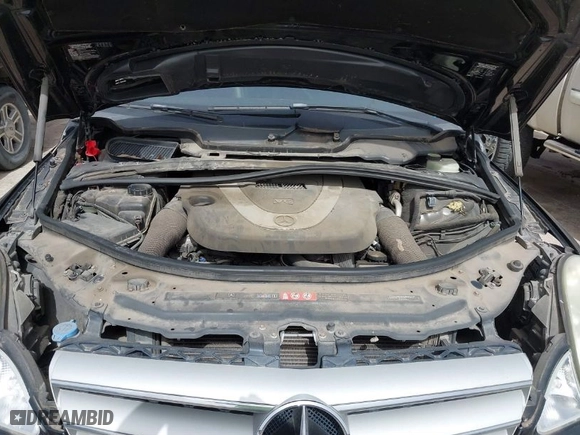 2006 Mercedes-Benz R-Class 3.5L with VIN 4JGCB65E26A006704, listed as a IAAI auction lot 41745249 with 145,198 mi miles. Bid and sale history available at carsss.com. Image 10.