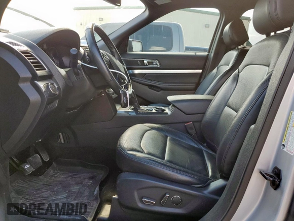 2017 Ford Explorer XLT z VIN 1FM5K7D86HGC17656, wystawiony jako Copart lot #56519135 z przebiegiem 112 156 mil mil oraz Szkoda całkowita • Salvage title. Historia ofert i sprzedaży dostępna na DreamBid. Obrazek 7.