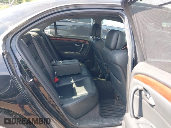 2006 Acura RL z VIN JH4KB16536C012211, wystawiony jako IAAI lot #42698313 z przebiegiem 229 622 mil mil oraz . Historia ofert i sprzedaży dostępna na DreamBid. Obrazek 8.