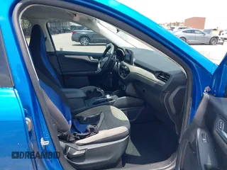 2021 Ford Escape SE with VIN 1FMCU0G66MUA96786, listed as a IAAI auction lot 42415328 with 42,236 mi miles and . Bid and sale history available at DreamBid. Image 5.