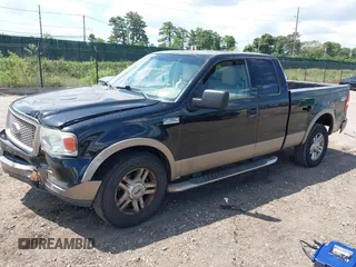 2004 Ford F-150 XLT z VIN 1FTPX14504NB38703, wystawiony jako IAAI lot #42680250 z przebiegiem 135 335 mil mil oraz . Historia ofert i sprzedaży dostępna na DreamBid. Obrazek 2.