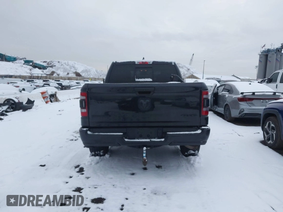 2020 Ram 1500 Big Horn z VIN 1C6RRFFG7LN285301, wystawiony jako IAAI lot #41241988 z przebiegiem 89 567 mil mil oraz . Historia ofert i sprzedaży dostępna na DreamBid. Obrazek 17.
