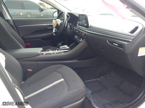 2021 Hyundai Sonata Hybrid SEL with VIN KMHL34JJ4MA026390, listed as a IAAI auction lot 41136913 with 32,439 mi miles. Bid and sale history available at carsss.com. Image 5.