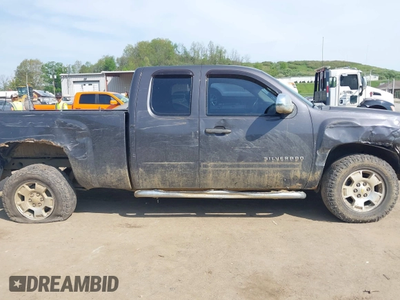 2011 Chevrolet Silverado 1500 LT with VIN 1GCRKSE34BZ103517, listed as a IAAI auction lot 42159755 with 283,117 mi miles and . Bid and sale history available at DreamBid. Image 13.