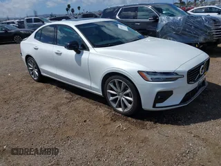 2021 Volvo S60 Momentum with VIN 7JR102FZ4MG108772, listed as a IAAI auction lot 41913763 with 50,330 mi miles. Bid and sale history available at carsss.com. Image 1.