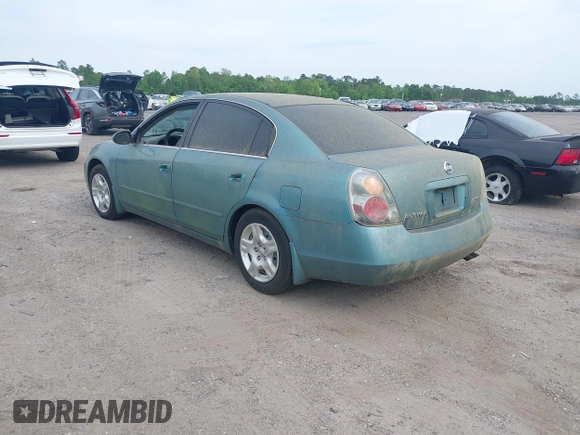 2002 Nissan Altima S with VIN 1N4AL11DX2C159926, listed as a IAAI auction lot 42091175 with 105,454 mi miles. Bid and sale history available at carsss.com. Image 3.