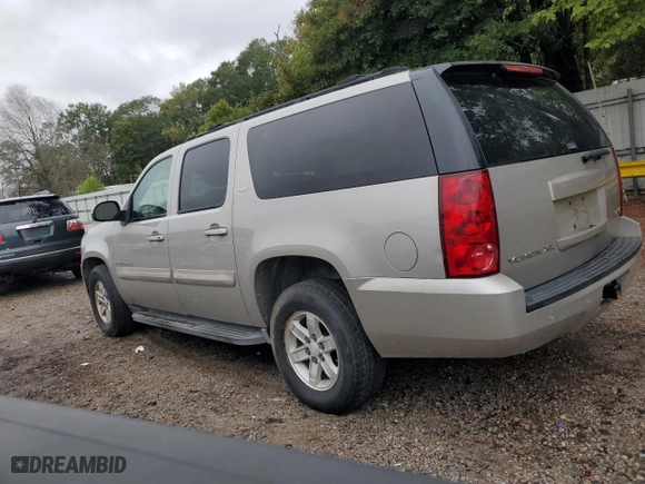 2007 GMC Yukon XL SLE with VIN 1GKFC16J67J224700, listed as a Copart auction lot 78369214 with 197,827 mi miles and Salvage Title. Bid and sale history available at carsss.com. Image 2.