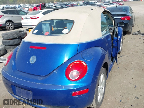 2007 Volkswagen Beetle with VIN 3VWRF31Y27M401078, listed as a IAAI auction lot 41912534 with 112,208 mi miles and . Bid and sale history available at DreamBid. Image 4.