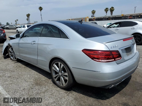2014 Mercedes-Benz E 350 z VIN WDDKJ5KB3EF257147, wystawiony jako Copart lot #58839015 z przebiegiem 110 024 mil mil oraz Szkoda całkowita • Salvage title. Historia ofert i sprzedaży dostępna na DreamBid. Obrazek 2.