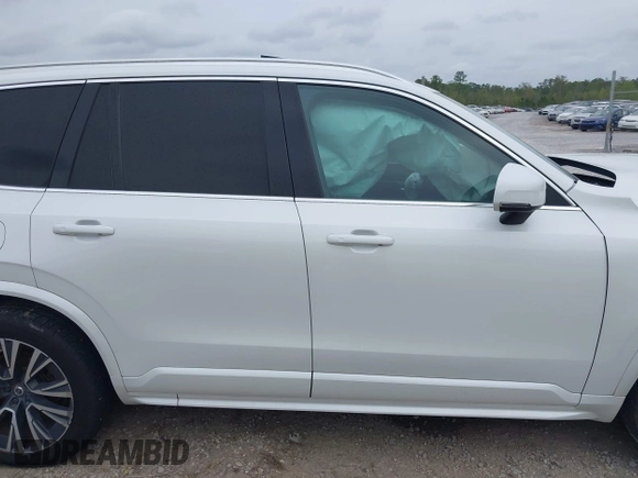 2020 Volvo XC90 Momentum with VIN YV4102PK4L1549137, listed as a IAAI auction lot 41899599 with 91,773 mi miles. Bid and sale history available at carsss.com. Image 14.