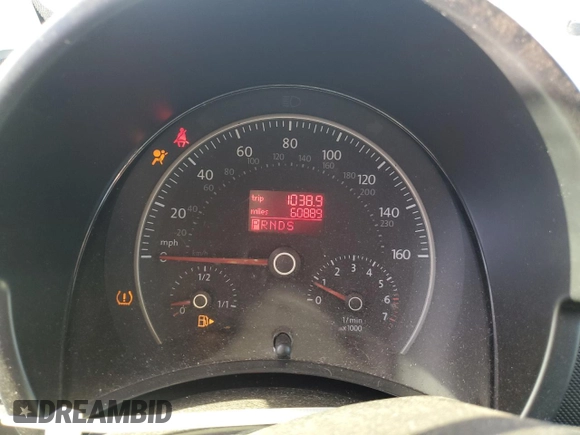 2009 Volkswagen Beetle S z VIN 3VWRF31Y49M406592, wystawiony jako Copart lot #43830595 z przebiegiem 60 889 mil mil oraz Szkoda całkowita • Salvage title. Historia ofert i sprzedaży dostępna na DreamBid. Obrazek 9.