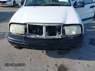 2001 Chevrolet Tracker z VIN 2CNBE13C916939402, wystawiony jako IAAI lot #42232082 z przebiegiem 103 693 mil mil oraz . Historia ofert i sprzedaży dostępna na DreamBid. Obrazek 6.