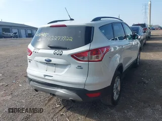 2014 Ford Escape SE with VIN 1FMCU9G92EUB32926, listed as a IAAI auction lot 42273922 with 172,193 mi miles and . Bid and sale history available at DreamBid. Image 4.