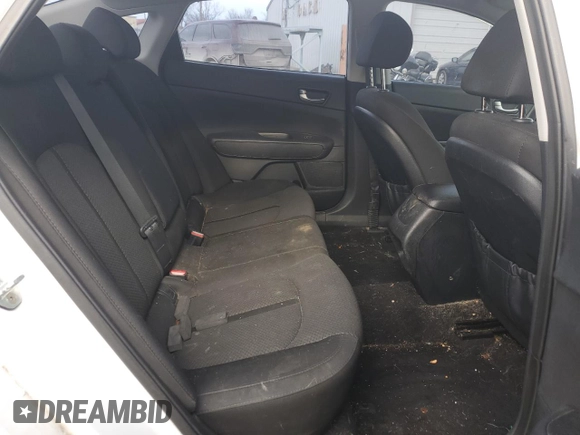 2016 Kia Optima LX z VIN 5XXGT4L37GG060658, wystawiony jako Copart lot #45288575 z przebiegiem Nie podano mil oraz Nie do naprawy • Non repairable. Historia ofert i sprzedaży dostępna na DreamBid. Obrazek 10.