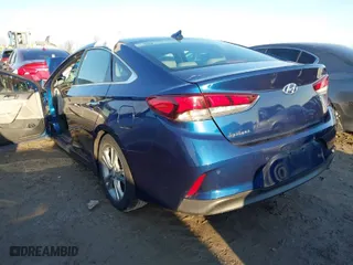 2018 Hyundai Sonata SEL with VIN 5NPE34AF9JH685210, listed as a IAAI auction lot 41713092 with 1 mi miles. Bid and sale history available at carsss.com. Image 3.