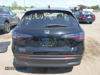 2025 Honda HR-V LX with VIN 3CZRZ2H32SM770069, listed as a IAAI auction lot 42176978 with 1,484 mi miles and . Bid and sale history available at DreamBid. Image 17.