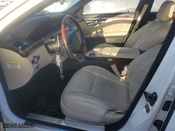 2009 Mercedes-Benz S-Class 5.5L V8 with VIN WDDNG71X39A272366, listed as a Copart auction lot 87468694 with 151,528 mi miles and Clean Title. Bid and sale history available at carsss.com. Image 7.