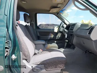 2001 Nissan Xterra XE z VIN 5N1ED28T61C526634, wystawiony jako IAAI lot #41764950 z przebiegiem 243 574 mil mil oraz . Historia ofert i sprzedaży dostępna na DreamBid. Obrazek 5.