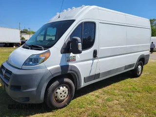 2014 Ram ProMaster Cargo z VIN 3C6TRVDG5EE122155, wystawiony jako IAAI lot #42450861 z przebiegiem 150 197 mil mil oraz . Historia ofert i sprzedaży dostępna na DreamBid. Obrazek 1.