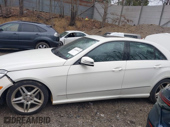 2011 Mercedes-Benz E 350 Luxury with VIN WDDHF8HB8BA360948, listed as a IAAI auction lot 42028048 with 131,659 mi miles and . Bid and sale history available at DreamBid. Image 14.