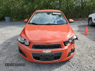 2012 Chevrolet Sonic LT z VIN 1G1JD5SB3C4231033, wystawiony jako Copart lot #56145205 z przebiegiem 43 015 mil mil oraz Szkoda całkowita • Salvage title. Historia ofert i sprzedaży dostępna na DreamBid. Obrazek 5.