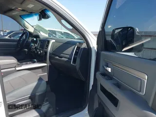 2015 Ram 2500 SLT with VIN 3C6UR5ML3FG674244, listed as a IAAI auction lot 42550144 with 220,481 mi miles and . Bid and sale history available at DreamBid. Image 5.