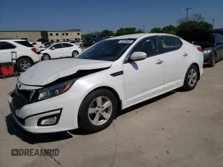 2015 Kia Optima LX with VIN KNAGM4A75F5558943, listed as a Copart auction lot 52299685 with 132,724 mi miles and Salvage Title. Bid and sale history available at carsss.com. Image 1.
