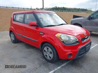 2013 Kia Soul with VIN KNDJT2A53D7525763, listed as a IAAI auction lot 42075572 with 237,871 mi miles. Bid and sale history available at carsss.com. Image 1.