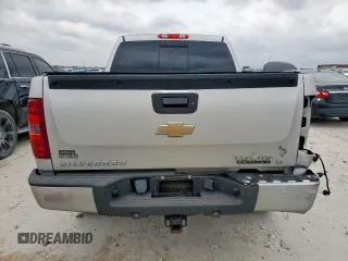 2011 Chevrolet Silverado 1500 LT with VIN 3GCPCSE06BG385931, listed as a Copart auction lot 52076985 with 187,151 mi miles and Salvage Title. Bid and sale history available at DreamBid. Image 6.
