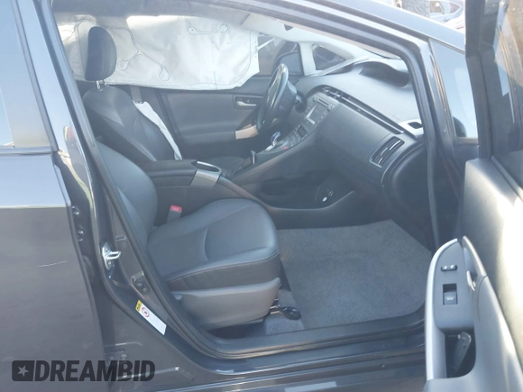 2013 Toyota Prius One with VIN JTDKN3DU4D1625364, listed as a IAAI auction lot 41350022 with 86,299 mi miles. Bid and sale history available at carsss.com. Image 5.