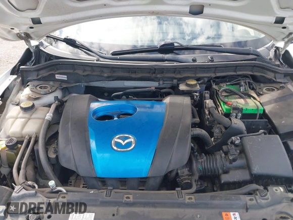2012 Mazda Mazda3 i Touring with VIN JM1BL1L82C1695636, listed as a IAAI auction lot 41812909 with 199,314 mi miles. Bid and sale history available at carsss.com. Image 10.